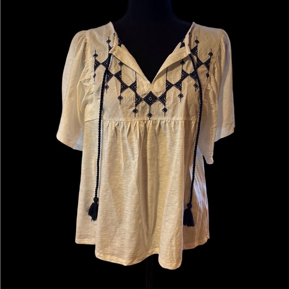 Knox Rose new small cotton pullover top with embroidered accents